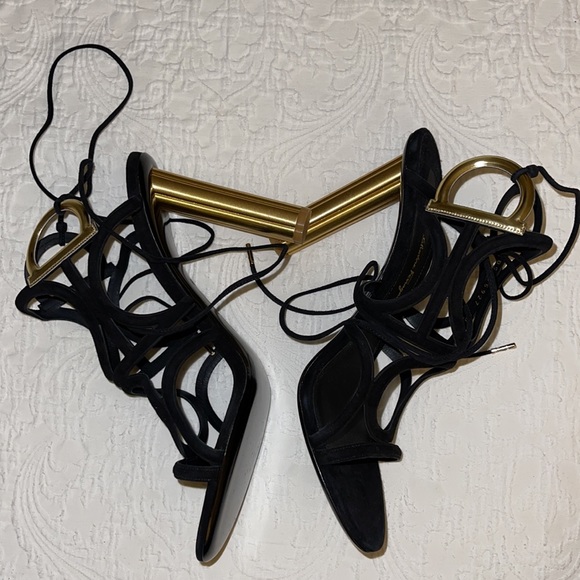 Salvatore Ferragamo Vinci Suede Sandals NWB - Picture 5 of 6